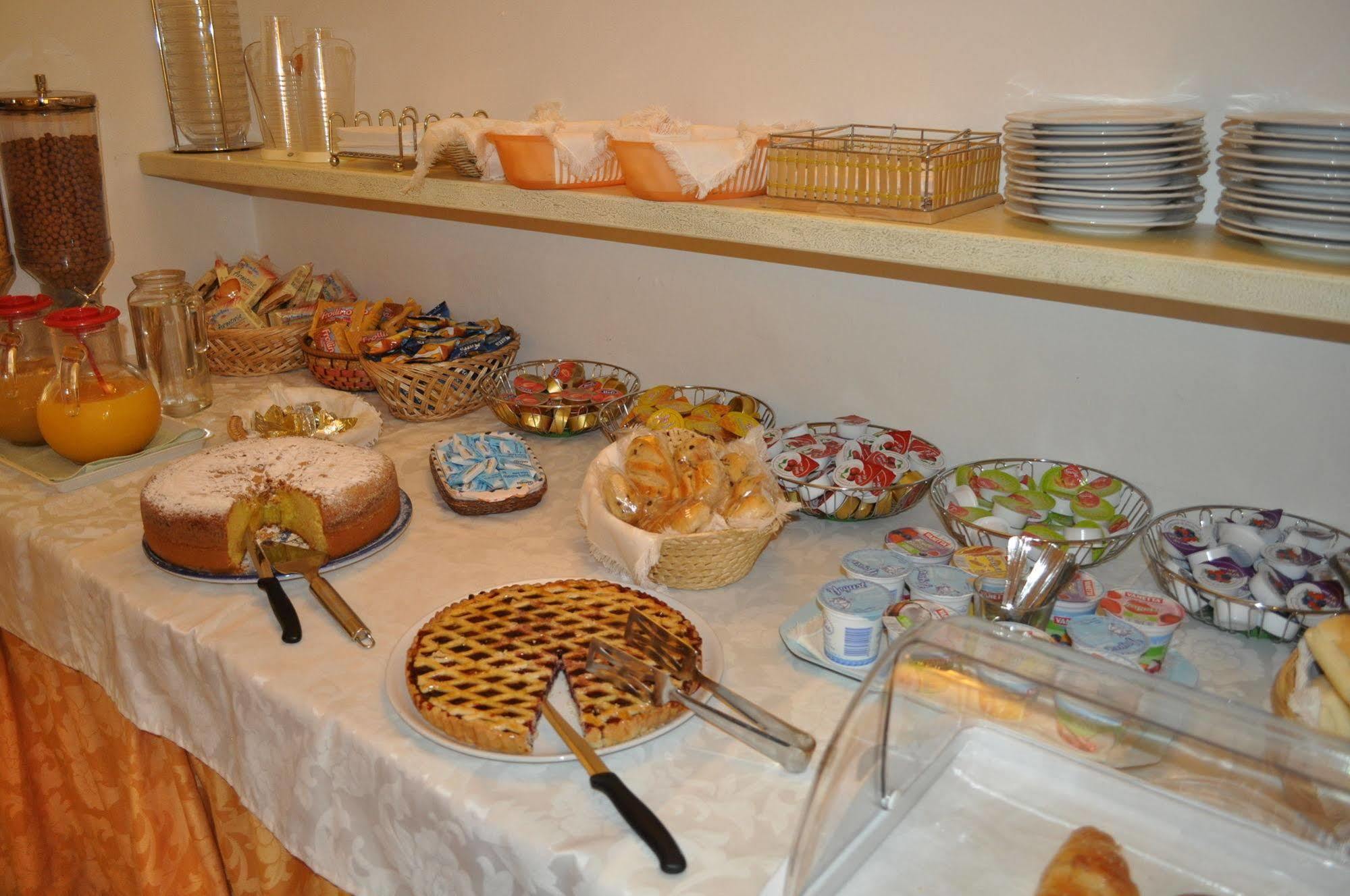 Cavour Hotel